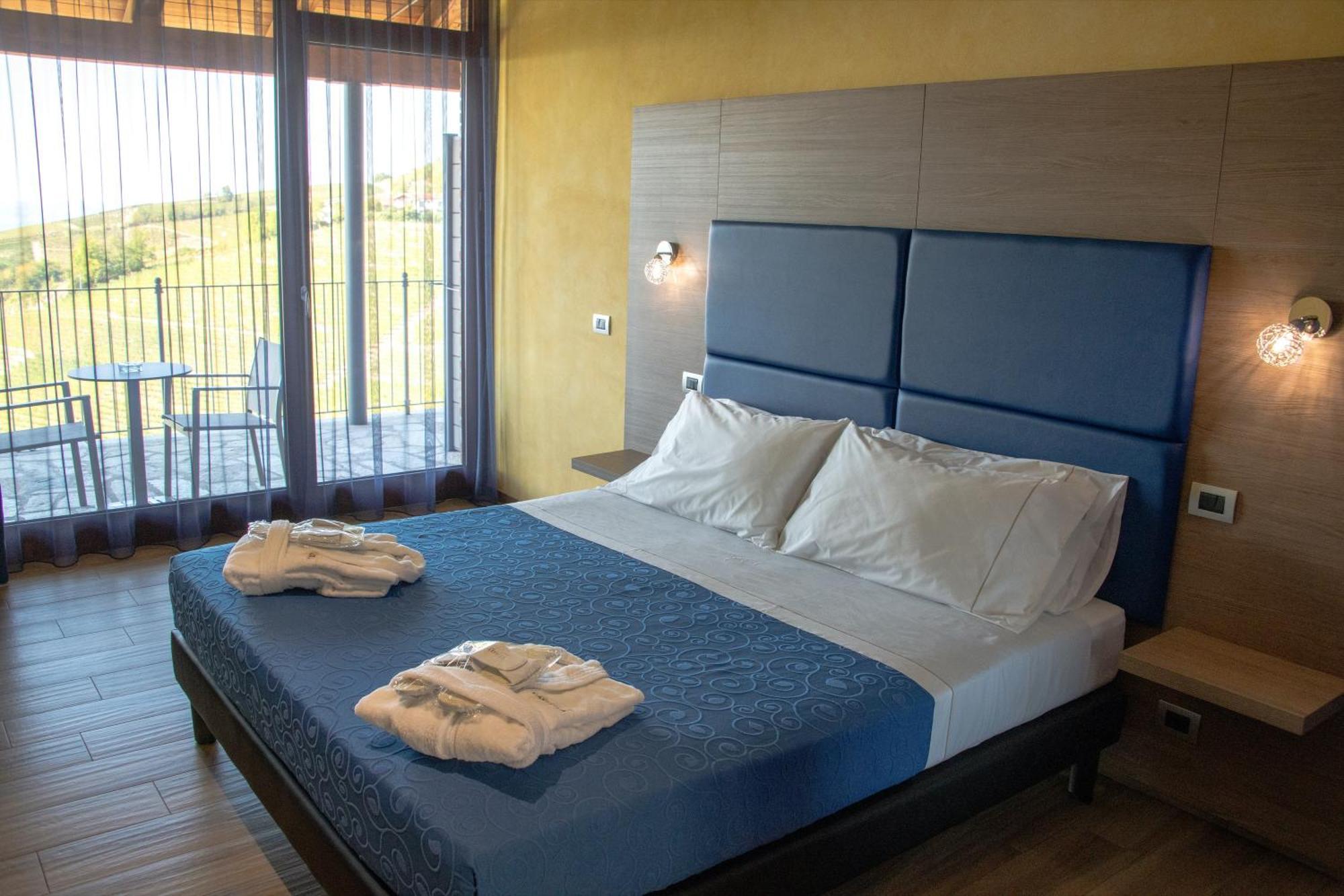 Casa Castella - Adults Only - Langhe Villa Diano d'Alba Luaran gambar